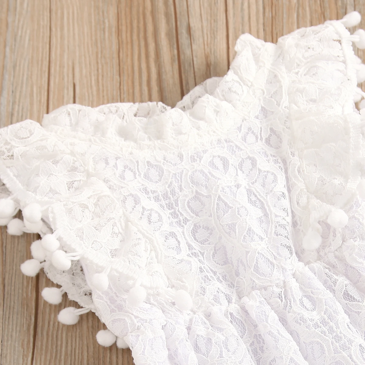 Summer Baby Girls Sweet Princess Bodysuit Round Collar Sleeveless Lace Hem Romper Jumpsuit with Tassels
Summer Baby Girls Sweet Princess Bodysuit Round Collar Sleeveless Lace Hem Romper Jumpsuit with Tassels