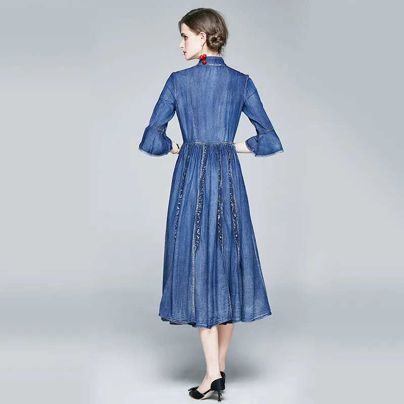 2021 Spring Fashion Designer Midi Embroidery Blue Denim Dress Women Flare Sleeve Elegant Casual Robe Femme Vintage Vestidos
2021 Spring Fashion Designer Midi Embroidery Blue Denim Dress Women Flare Sleeve Elegant Casual Robe Femme Vintage Vestidos