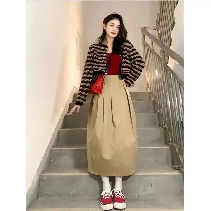 2pcs set xl korean style plus size two piece set Women autumn set coat+Skirts Suits Solid Tops black Vintage Solid Skirt Sets
2pcs set xl korean style plus size two piece set Women autumn set coat+Skirts Suits Solid Tops black Vintage Solid Skirt Sets