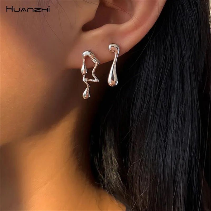 HUANZHI 2021 INS Trendy Asymmetric Lava Drop-Shaped Hip-Hop Style Metal Small Stud Earrings for Women Girl Summer Party Jewelry
HUANZHI 2021 INS Trendy Asymmetric Lava Drop-Shaped Hip-Hop Style Metal Small Stud Earrings for Women Girl Summer Party Jewelry