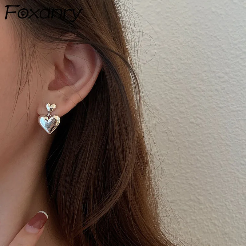 FOXANRY Prevent Allergy 925 Sterling Silver Stud Earrings Fashion Punk Simple Sweet LOVE Heart Pendant Party Jewelry Girl Gift
FOXANRY Prevent Allergy 925 Sterling Silver Stud Earrings Fashion Punk Simple Sweet LOVE Heart Pendant Party Jewelry Girl Gift