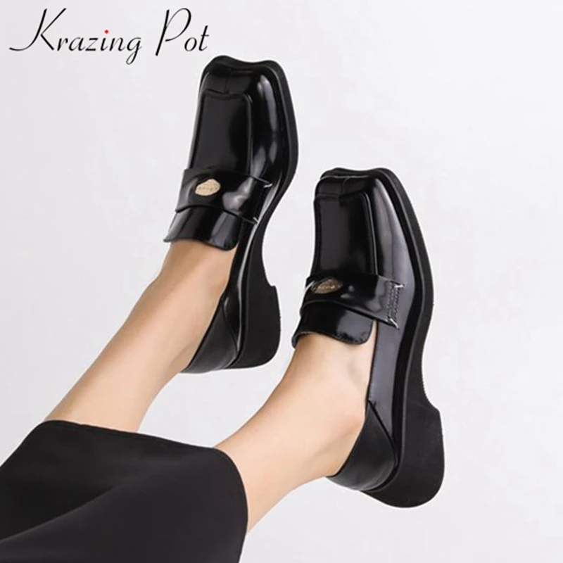 Женские кожаные туфли-лодочки krazing pot, повседневные туфли из зернистой кожи на каблуке средней высоты в британском стиле со странным носком, ...
Женские кожаные туфли-лодочки krazing pot, повседневные туфли из зернистой кожи на каблуке средней высоты в британском стиле со странным носком, ...