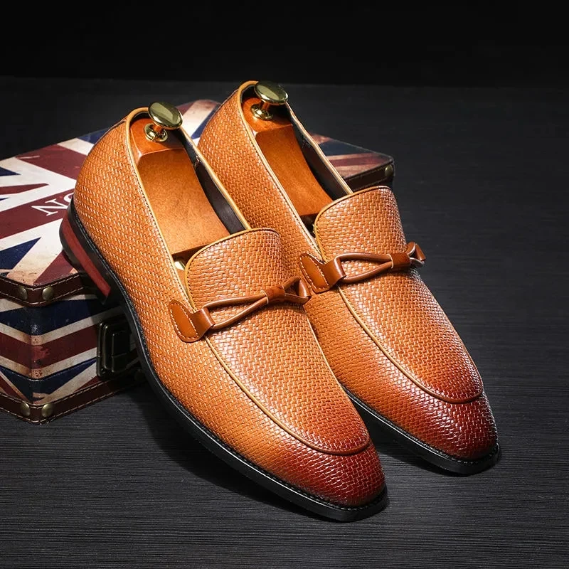 Men's Formal Dress, Business Fashion, Casual Leather Shoes, Knitted Personalized Fashion Trend, Inner Raised Small Leather Shoes
Men's Formal Dress, Business Fashion, Casual Leather Shoes, Knitted Personalized Fashion Trend, Inner Raised Small Leather Shoes