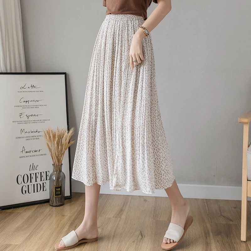 Real shot 2021 summer small fresh floral chiffon skirt female mid-length high-waisted thin A-line pleated skirt
Real shot 2021 summer small fresh floral chiffon skirt female mid-length high-waisted thin A-line pleated skirt