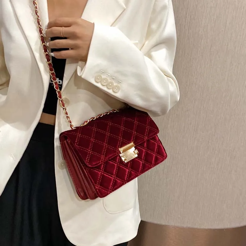 Fashion Diamond Lattice Velvet Women Crossbody Bags 2021 New Luxury Brand Handbags Ladies Shoulder Messenger Bags Female Purses
Fashion Diamond Lattice Velvet Women Crossbody Bags 2021 New Luxury Brand Handbags Ladies Shoulder Messenger Bags Female Purses