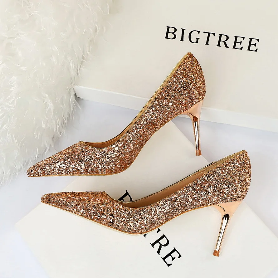 Temperament Pointed Toe Stiletto High Heels Spring And Autumn New Fashion All-Match Shallow Mouth Ladies Single Shoes
Temperament Pointed Toe Stiletto High Heels Spring And Autumn New Fashion All-Match Shallow Mouth Ladies Single Shoes