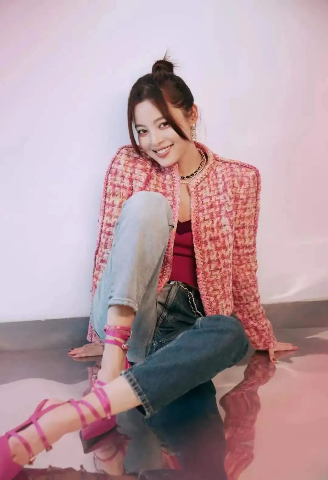 2021 New Summer Trendy Brand Luxury High Waist Color Contrast Pants Casual Versatile Nine Point Small Straight Tube Jeans A2
2021 New Summer Trendy Brand Luxury High Waist Color Contrast Pants Casual Versatile Nine Point Small Straight Tube Jeans A2