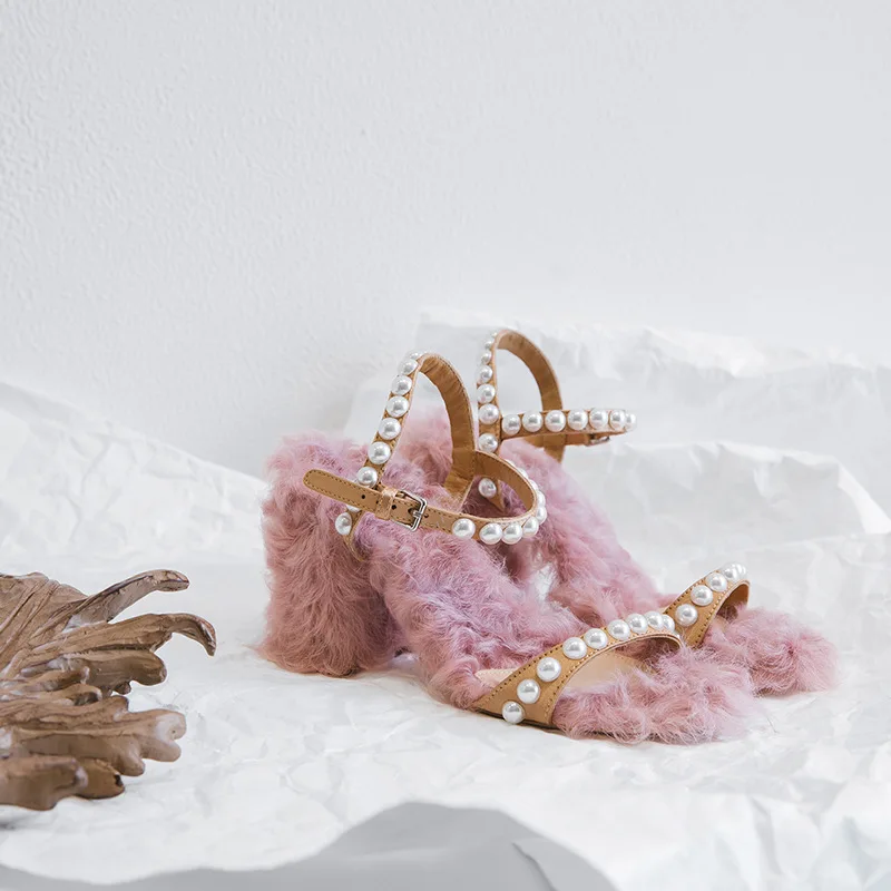 New Sheep Curly Pink Pearl Open Toe Elegant Sweet Pink Fur Sandals Thick Heel Ankle Buckle Sandals Fashion High Heels Women
New Sheep Curly Pink Pearl Open Toe Elegant Sweet Pink Fur Sandals Thick Heel Ankle Buckle Sandals Fashion High Heels Women