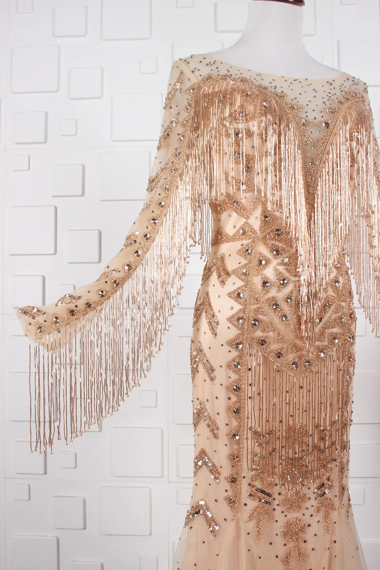 Luxury Evening Dresses with Long Sleeves Tassel Beading Embroidery Sequins Formal Celebrity Gowns Illusion Back Robe De Soiree
Luxury Evening Dresses with Long Sleeves Tassel Beading Embroidery Sequins Formal Celebrity Gowns Illusion Back Robe De Soiree