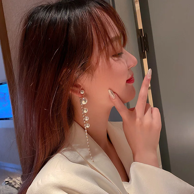 Long Dangle Earrings for Women 2021 Fashion Full Crystal Simulated Pearl Tassel Drop Earring Vintage Gold Brincos Jewelry 
Long Dangle Earrings for Women 2021 Fashion Full Crystal Simulated Pearl Tassel Drop Earring Vintage Gold Brincos Jewelry