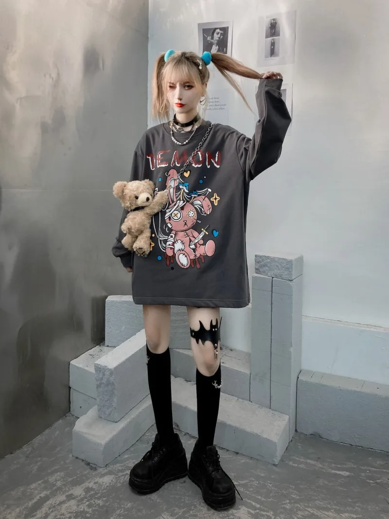 Women'S O-Neck Sweatshirt Japanese Harajuku Vintage Cartoons Print Tops Spring Loose Couple All-Match Cotton Pullover Clothes
Women'S O-Neck Sweatshirt Japanese Harajuku Vintage Cartoons Print Tops Spring Loose Couple All-Match Cotton Pullover Clothes