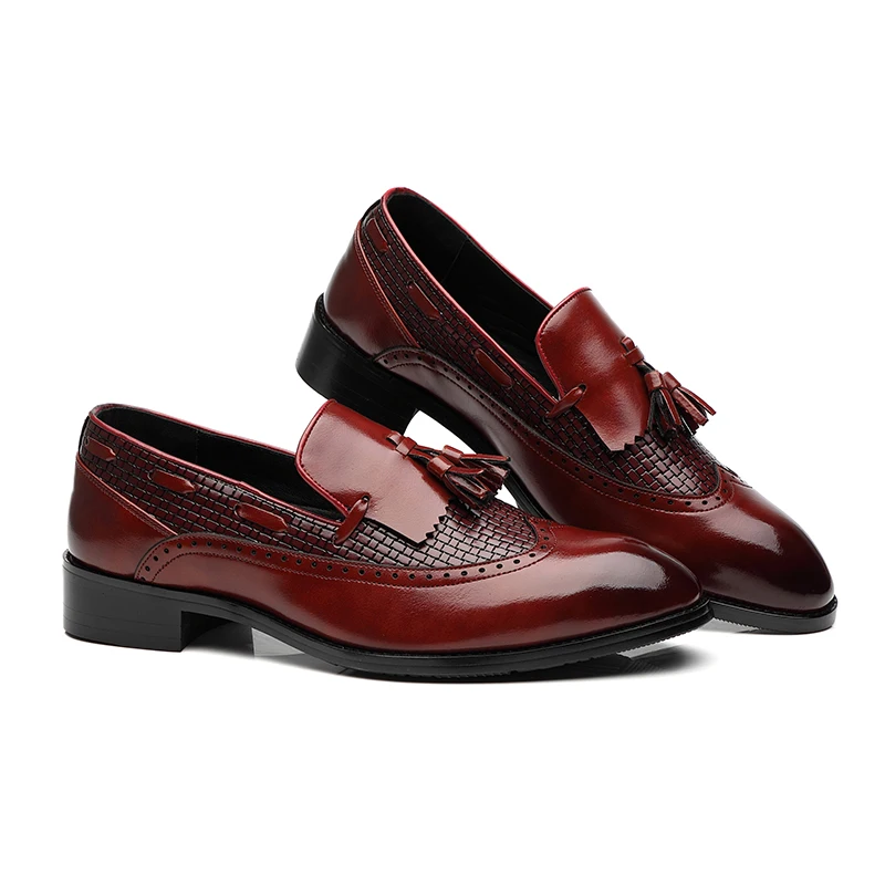 Large men's shoes British gentleman men dress shoes breathable men's shoes Zapatos de hombre 38-47 male business leather shoes
Large men's shoes British gentleman men dress shoes breathable men's shoes Zapatos de hombre 38-47 male business leather shoes