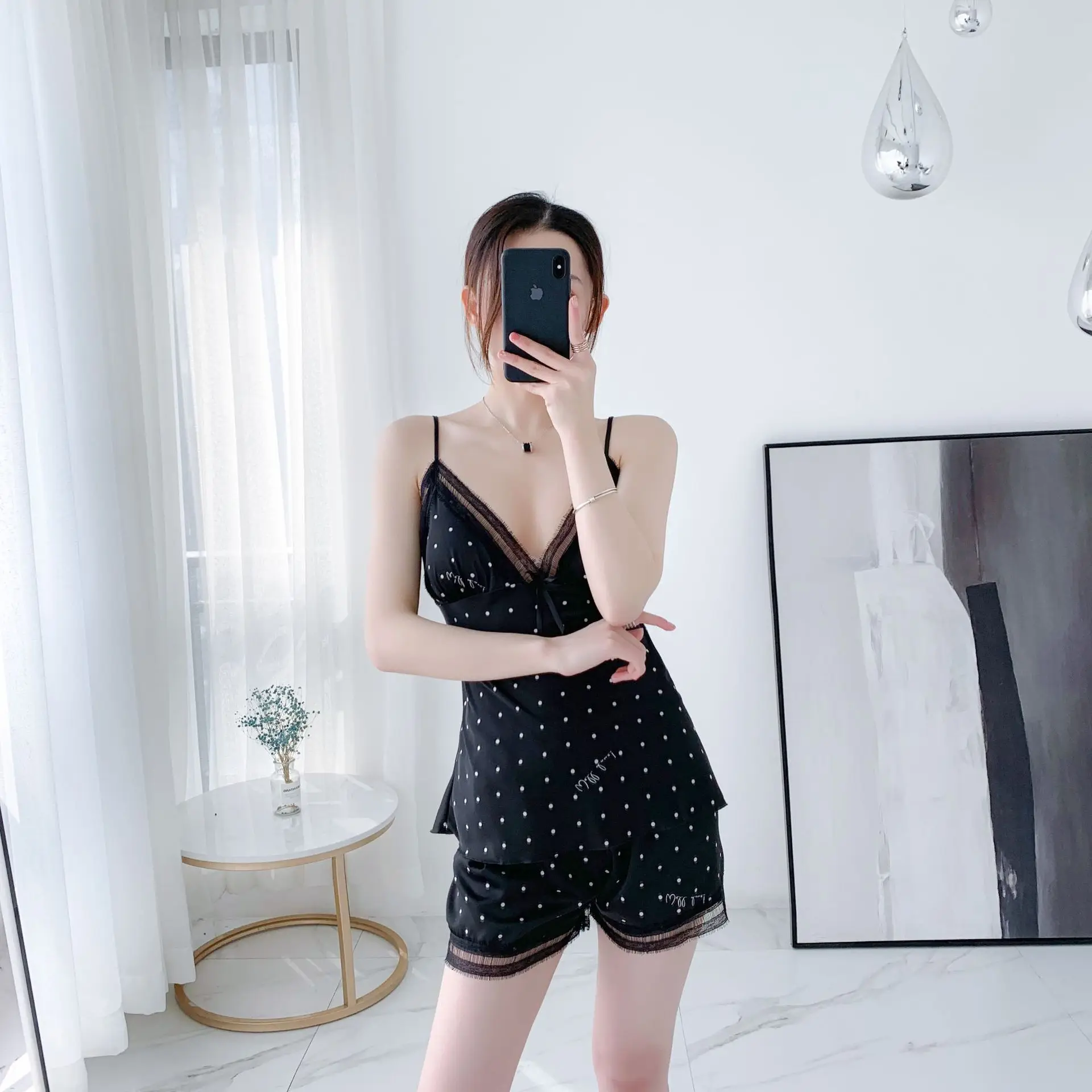 Summer Fashion Women's Sexy Homedress Pajamas Suit Spaghetti Strap Nightgown Thin Ice Silk Sleepwear Comfortable Home Clothing
Summer Fashion Women's Sexy Homedress Pajamas Suit Spaghetti Strap Nightgown Thin Ice Silk Sleepwear Comfortable Home Clothing