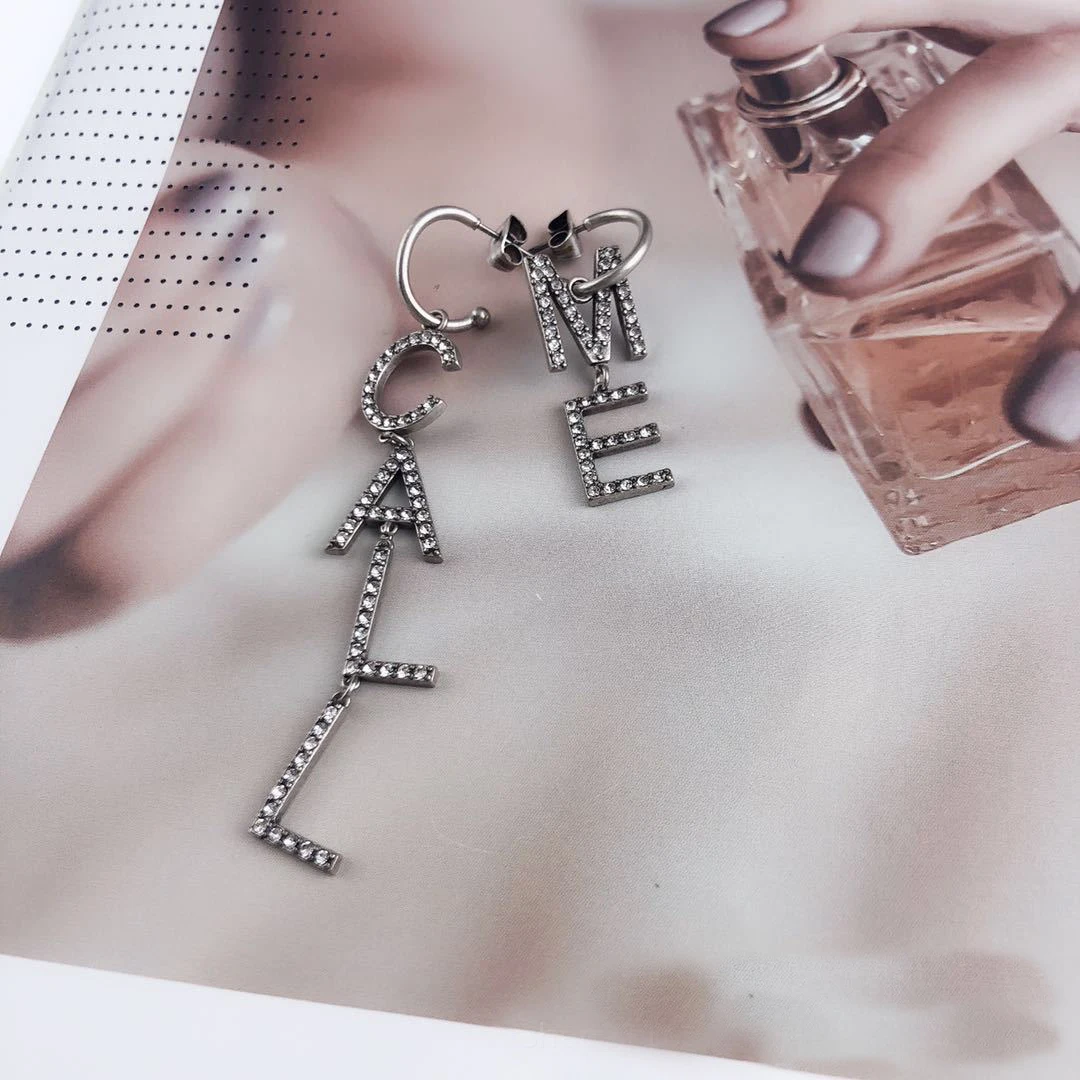 Call Me letters couple ear hook temperament simple retro Earcuff Joyas Druzy High End Jewelry Women Jewelery Tous Sieraden
Call Me letters couple ear hook temperament simple retro Earcuff Joyas Druzy High End Jewelry Women Jewelery Tous Sieraden