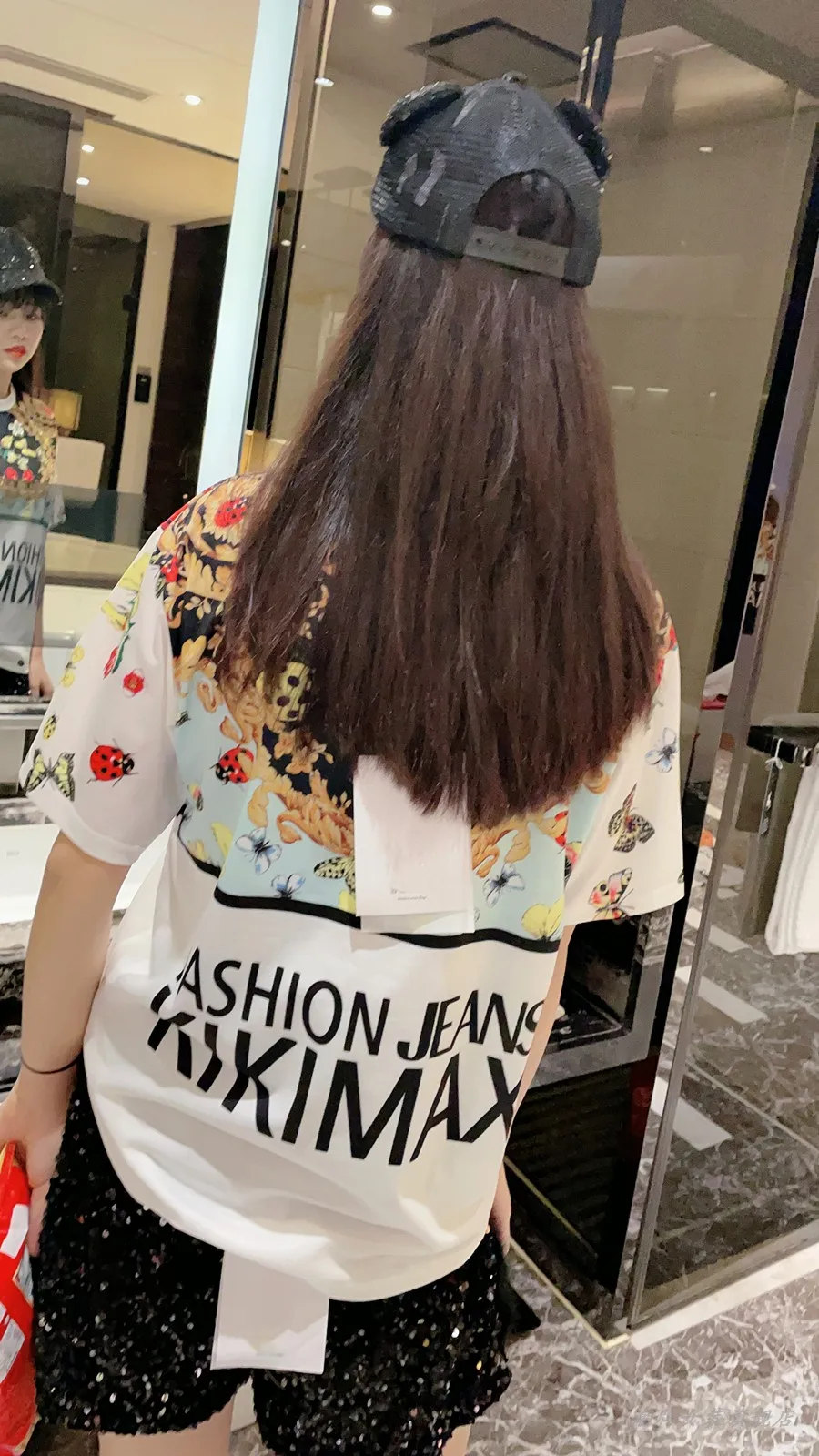QING MO Black White Floral Printed Women T-shirt 2021 Summer Stitching Color T-shirt Casual Women T-shirt Pullover Top QYF263A
QING MO Black White Floral Printed Women T-shirt 2021 Summer Stitching Color T-shirt Casual Women T-shirt Pullover Top QYF263A