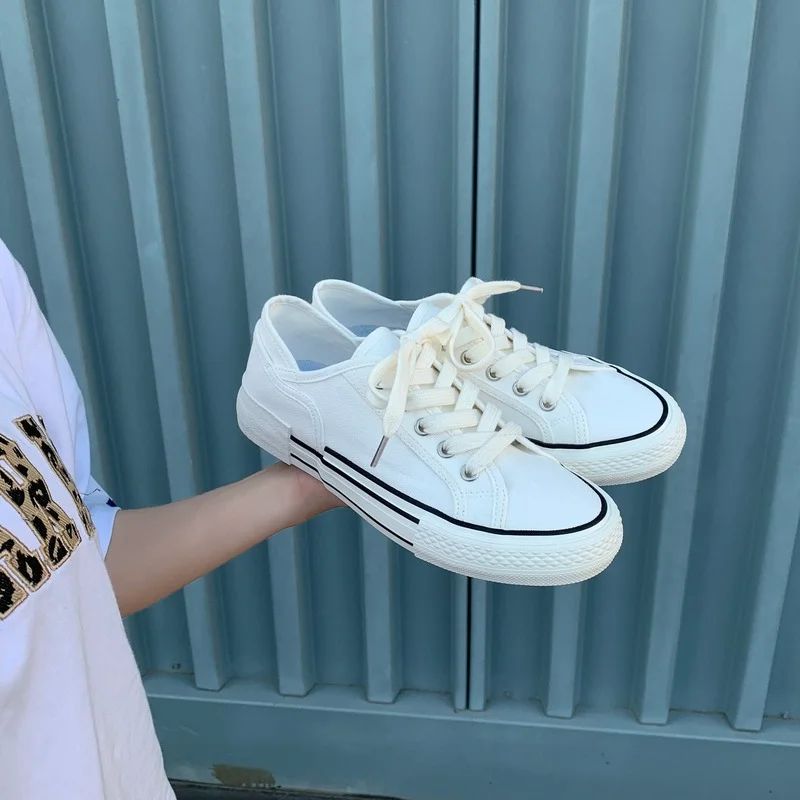 Retro Canvas Shoes Women Spring/Autumn 2021 Fashion Sneakers Women Low (1cm-3cm) Lace-up High Quality Flat Casual Shoes Women
Retro Canvas Shoes Women Spring/Autumn 2021 Fashion Sneakers Women Low (1cm-3cm) Lace-up High Quality Flat Casual Shoes Women