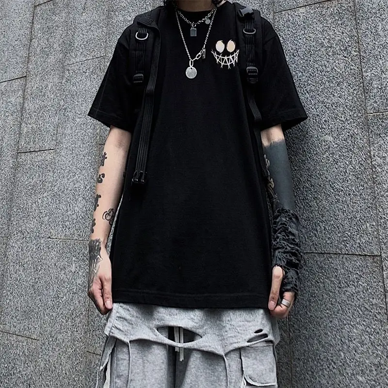 Summer Autumn new trend dark hip-hop Style reflective short sleeve t-shirt men's and women dark high street fire Harajuku top
Summer Autumn new trend dark hip-hop Style reflective short sleeve t-shirt men's and women dark high street fire Harajuku top
