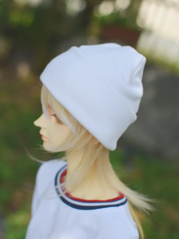 Шапка для куклы BJD, черная, белая, на выбор 
Шапка для куклы BJD, черная, белая, на выбор