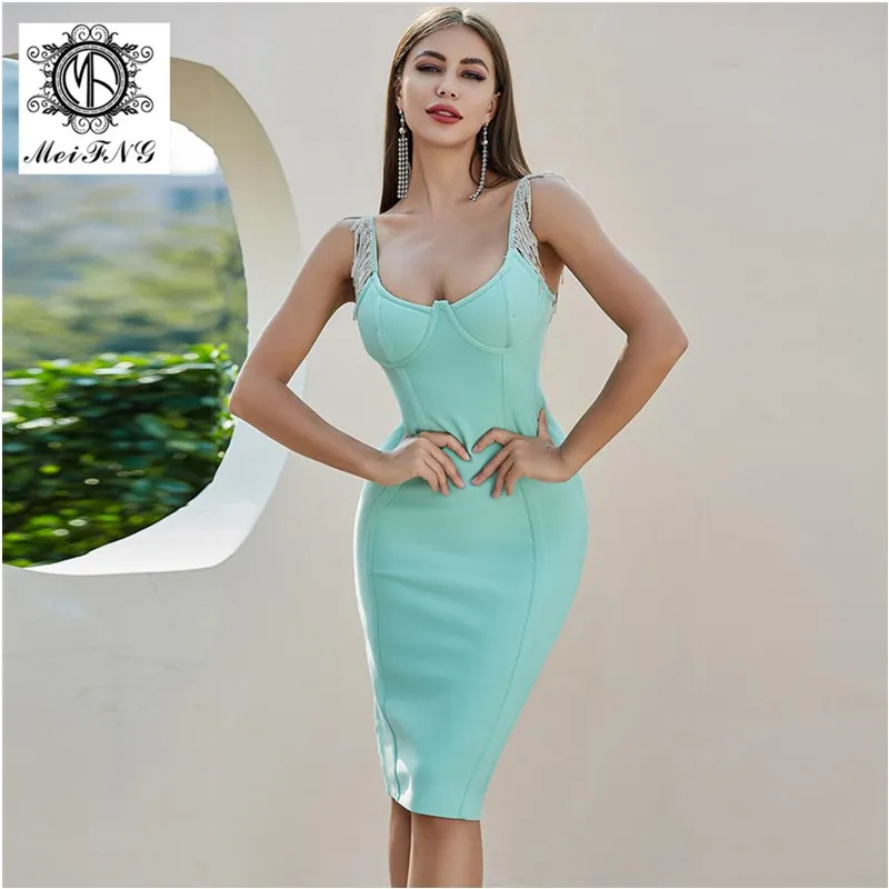 Брендовое Европейское и американское модное Бандажное платье средней длины, халаты на бретелях-спагетти с кристаллами, летние платья 2020
Брендовое Европейское и американское модное Бандажное платье средней длины, халаты на бретелях-спагетти с кристаллами, летние платья 2020