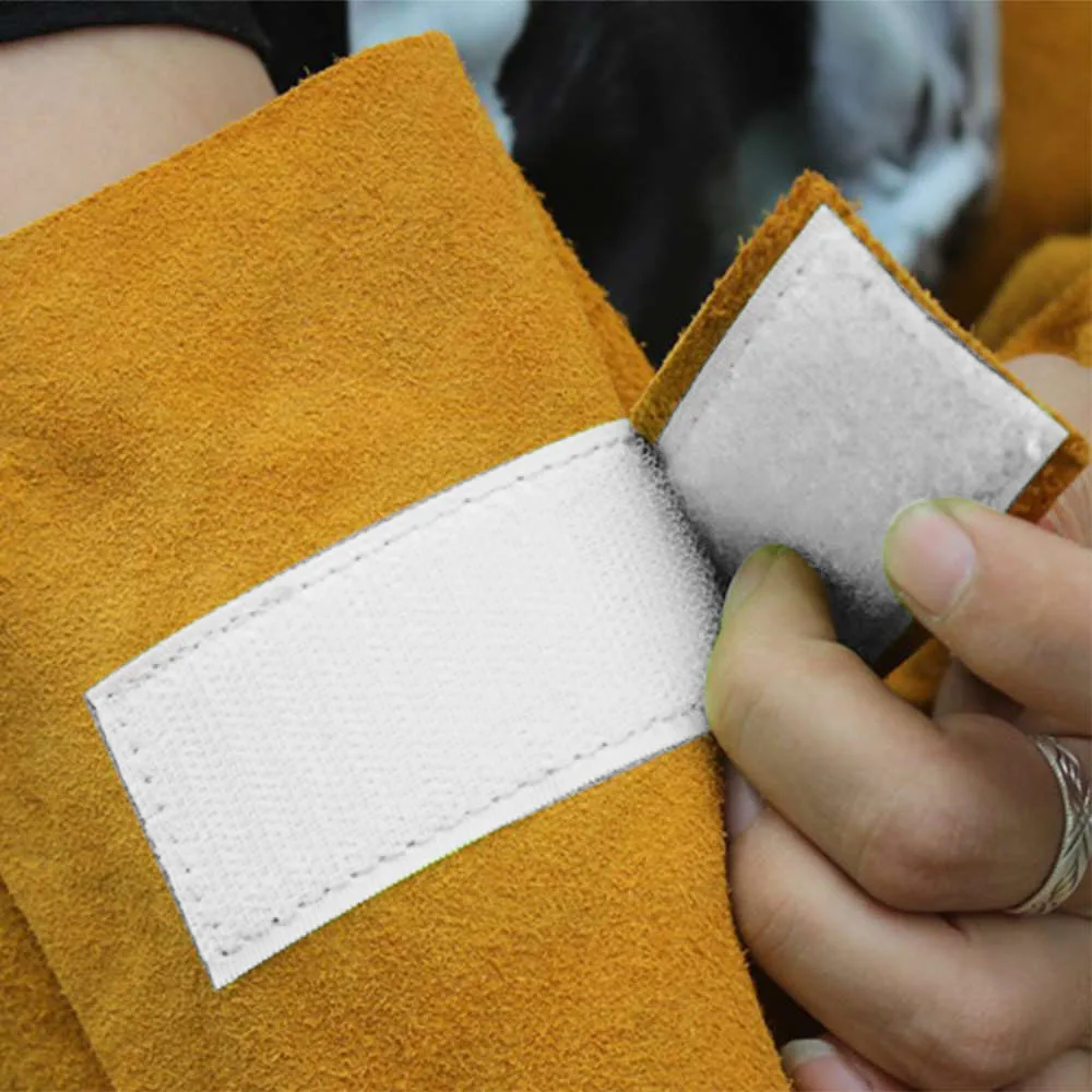 High-quality New Products Cowhide Heat Resistant Welding Arm Sleeves Protection Cuff Safety Work Spark
High-quality New Products Cowhide Heat Resistant Welding Arm Sleeves Protection Cuff Safety Work Spark