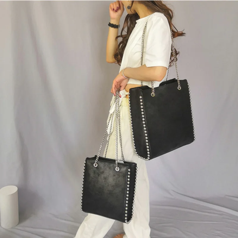 2020 New Women's Bag Fashion Casual Tote Bag Large Capacity Shoulder Bag Chain Bag Lady Messenger Bag Travel Shopping Bag
2020 New Women's Bag Fashion Casual Tote Bag Large Capacity Shoulder Bag Chain Bag Lady Messenger Bag Travel Shopping Bag