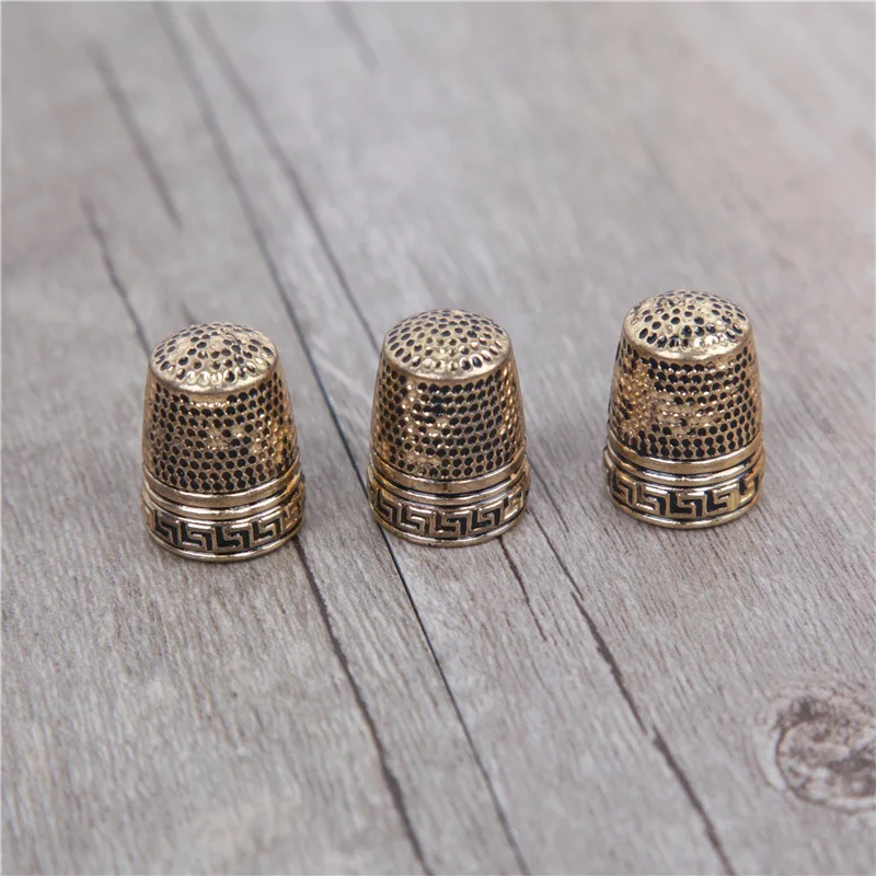 1PC Retro Handworking Sewing Thimble Finger Protector Adjustable Thimble Sewing Tools Accessories DIY Brass Metal Household Thim 
1PC Retro Handworking Sewing Thimble Finger Protector Adjustable Thimble Sewing Tools Accessories DIY Brass Metal Household Thim