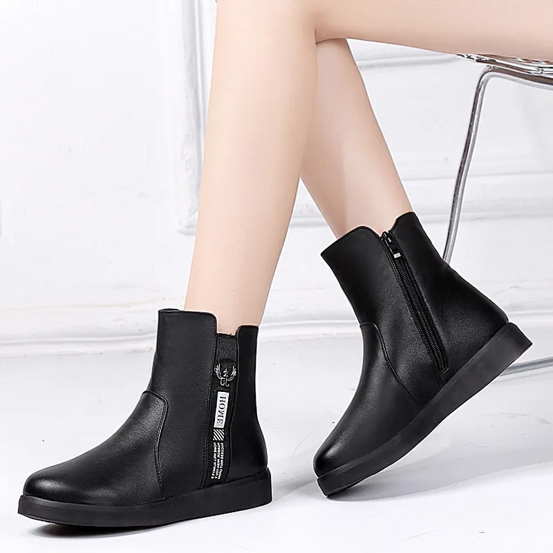BEYARNE2019 Women Winter Boots Wool Snow Boots Fashion Flat Chaussures Femme Female Genuine Leather Martin Fur BootE972
BEYARNE2019 Women Winter Boots Wool Snow Boots Fashion Flat Chaussures Femme Female Genuine Leather Martin Fur BootE972