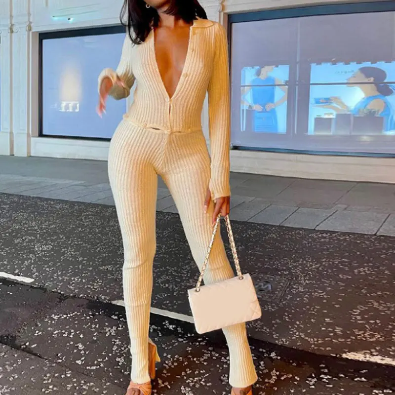 Women Jumpsuit Solid Knitted Lapel Collar Long Sleeve Top Skinny Pants Buttons Spliced Sexy 2 Pieces Female Two-Piece Set Outfit
Women Jumpsuit Solid Knitted Lapel Collar Long Sleeve Top Skinny Pants Buttons Spliced Sexy 2 Pieces Female Two-Piece Set Outfit