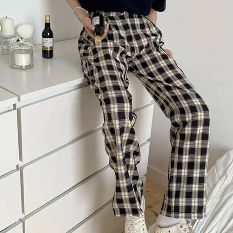 Fashionable Plaid women's wide leg pants 2021 new Korean casual versatile loose high waist straight loose women's pants
Fashionable Plaid women's wide leg pants 2021 new Korean casual versatile loose high waist straight loose women's pants