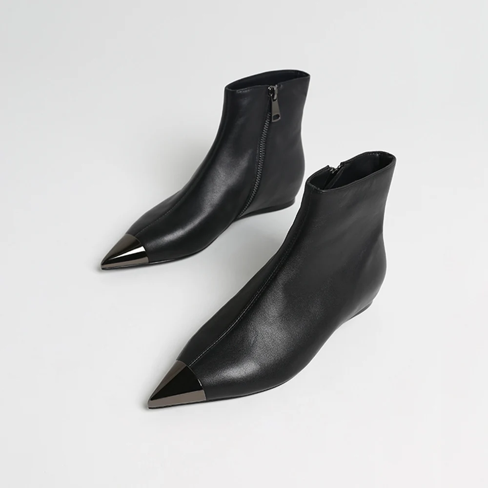 MUMANI 2021 New Woman‘s Ankle Boots Flat with Pointed Toe Genuine Leather Metal Head Zipper Modern Boots Motorcycle Martin Boots
MUMANI 2021 New Woman‘s Ankle Boots Flat with Pointed Toe Genuine Leather Metal Head Zipper Modern Boots Motorcycle Martin Boots