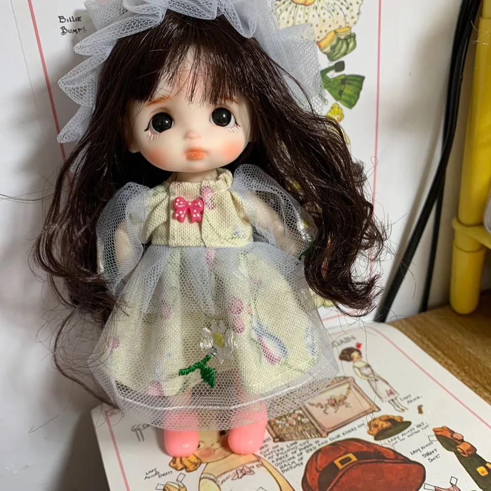 17CM Cute Mini BJD Ob11 Dolls Makeup Fashion Clothes for Baby Doll Joints Princess Outfit Wig Royalty Nude Real 1/8 Ken Doll DIY
17CM Cute Mini BJD Ob11 Dolls Makeup Fashion Clothes for Baby Doll Joints Princess Outfit Wig Royalty Nude Real 1/8 Ken Doll DIY