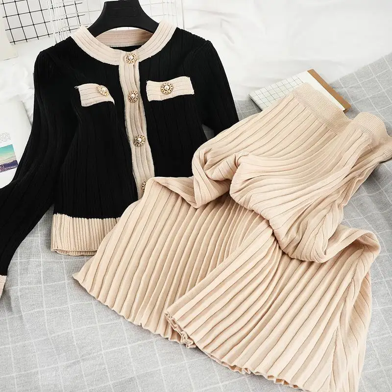 Chic Women Single Breasted Pearl Buttons Cardigan Sweater+Pleated Long Skirt Suit 2021 Autumn Winter Knitted 2 Piece Set Y248
Chic Women Single Breasted Pearl Buttons Cardigan Sweater+Pleated Long Skirt Suit 2021 Autumn Winter Knitted 2 Piece Set Y248
