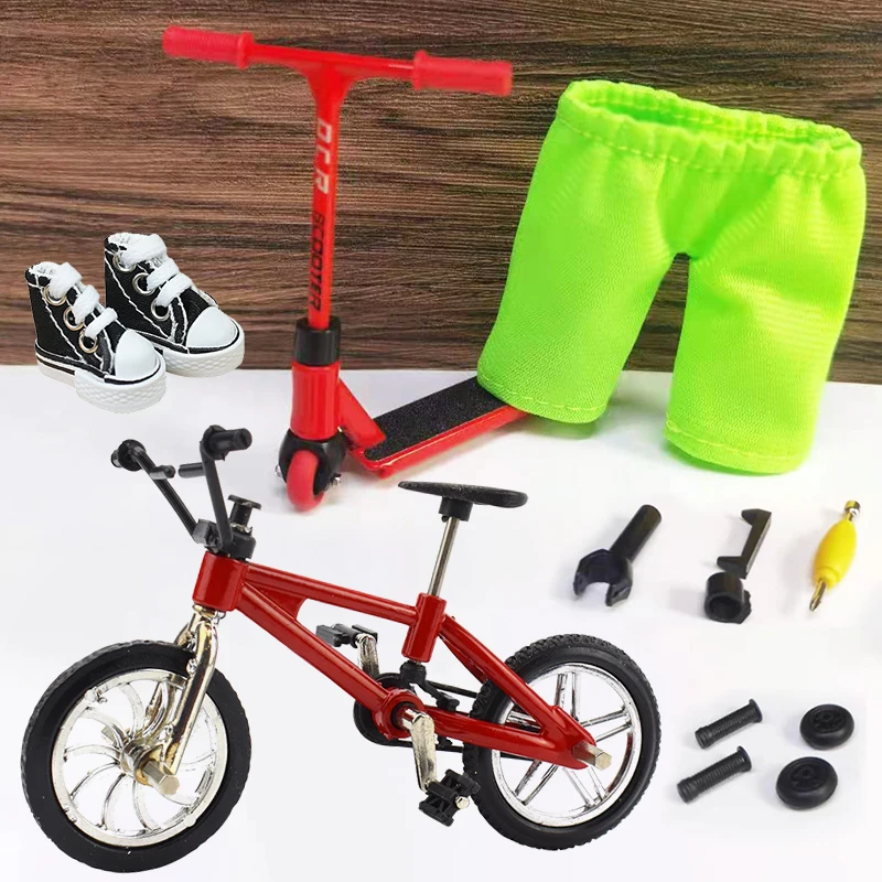 Finger scooter Two Wheel Fingerboard Set mini Skate Parts skateboarding deck Fingertip ice skates Bikes Desk Novelty Toys Kids
Finger scooter Two Wheel Fingerboard Set mini Skate Parts skateboarding deck Fingertip ice skates Bikes Desk Novelty Toys Kids