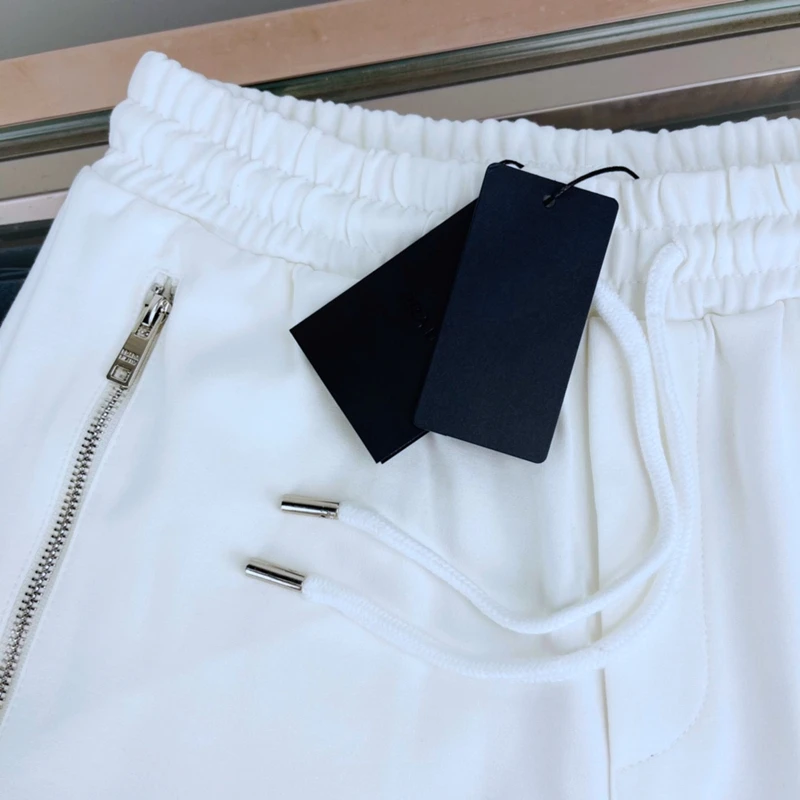 2021 Spring and summer new men and women couples solid color zipper casual sports Shorts
2021 Spring and summer new men and women couples solid color zipper casual sports Shorts