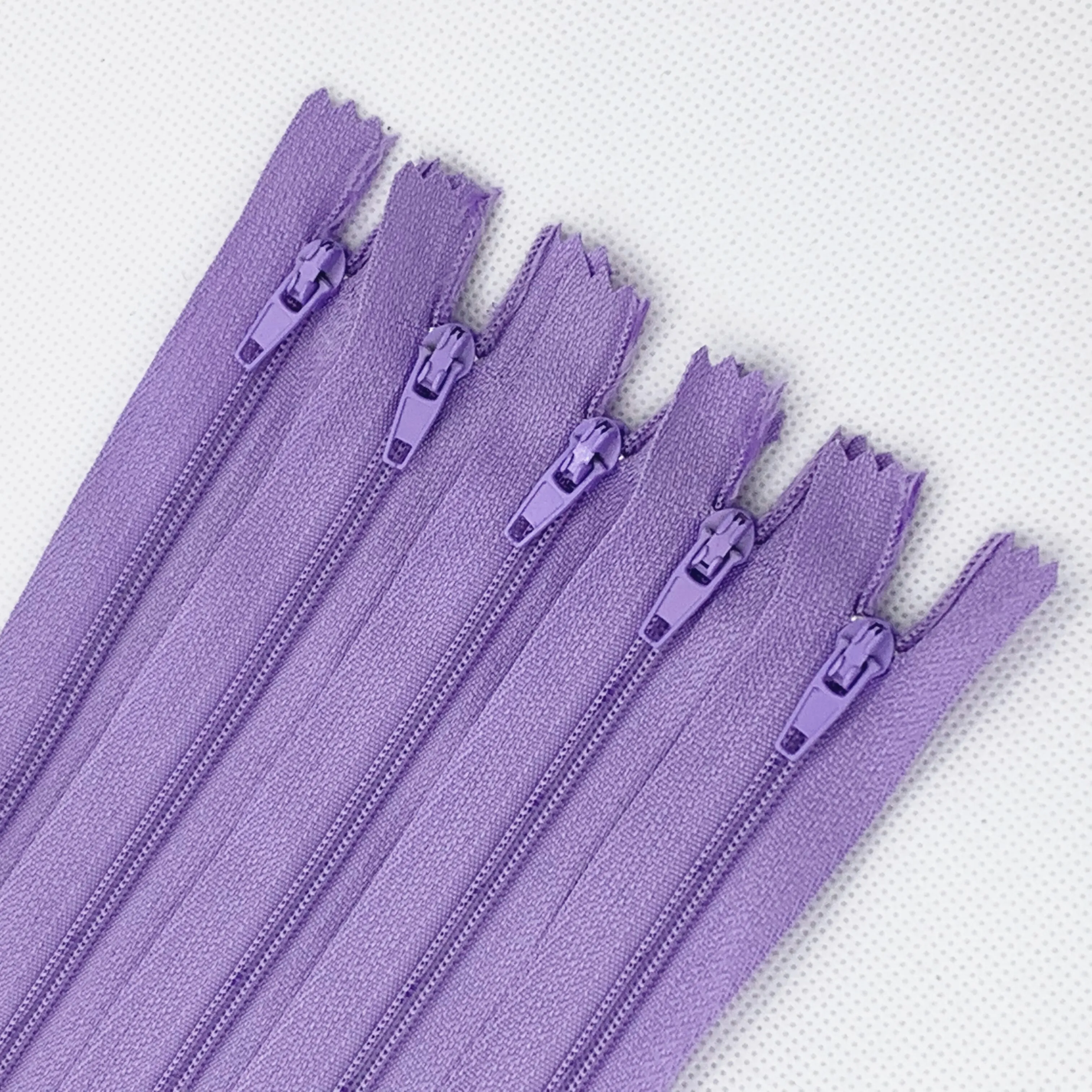 10 шт 3 # светильник purple10 60cm (4 дюймов 24 дюйма) закрытые нейлоновые застежки молнии
