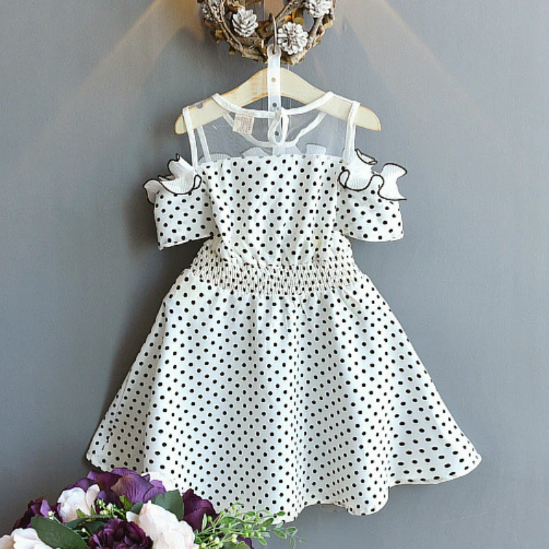 2020 Summer New Fashion Girls Round Neck Off-the-shoulder Polka-dot Ruffled Dress Children's Clothing Christmas Party Costume
2020 Summer New Fashion Girls Round Neck Off-the-shoulder Polka-dot Ruffled Dress Children's Clothing Christmas Party Costume