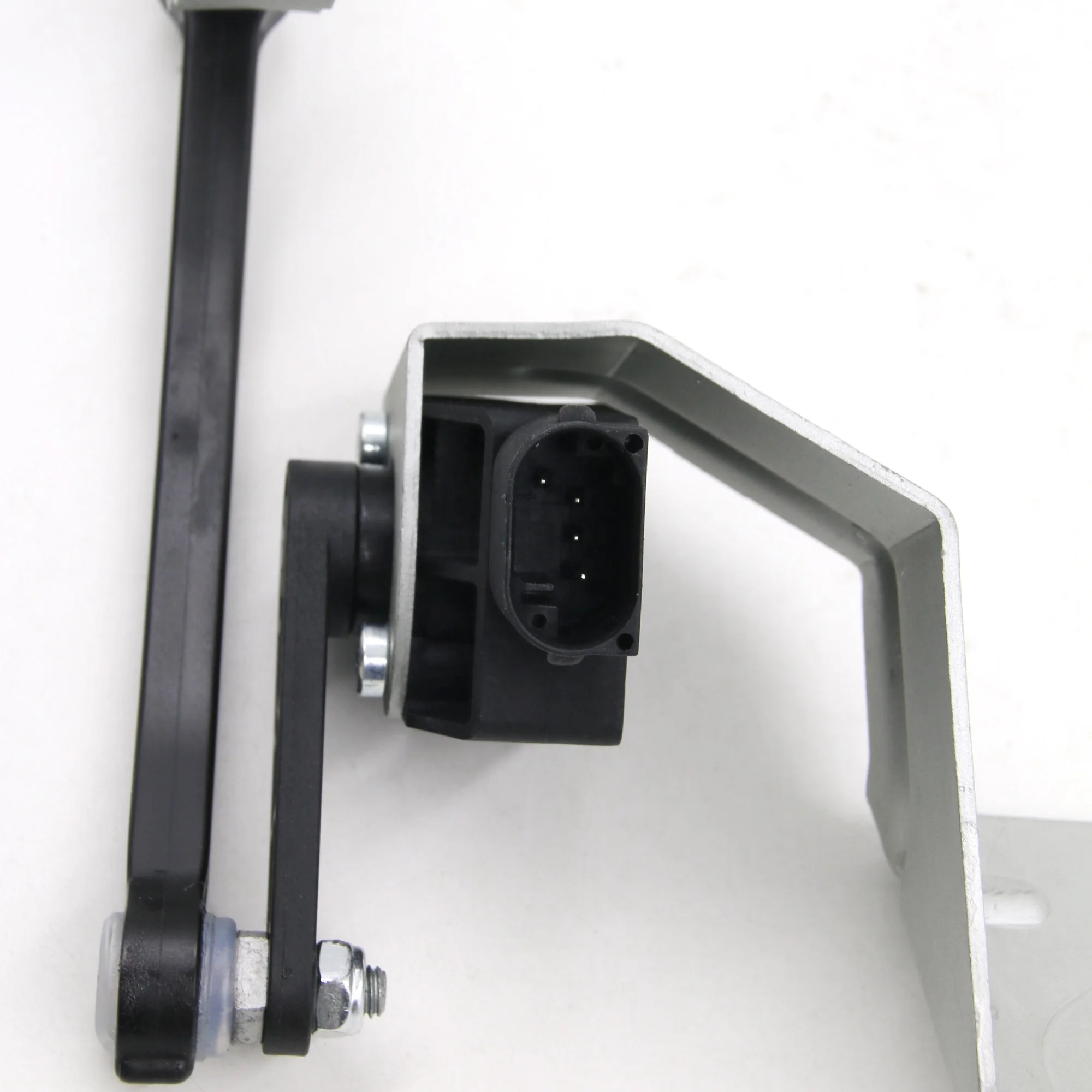 For Audi A4 Quattro A4 RS4 S4 Front Headlight Head Lamp Level Sensor 8E0941285J
For Audi A4 Quattro A4 RS4 S4 Front Headlight Head Lamp Level Sensor 8E0941285J