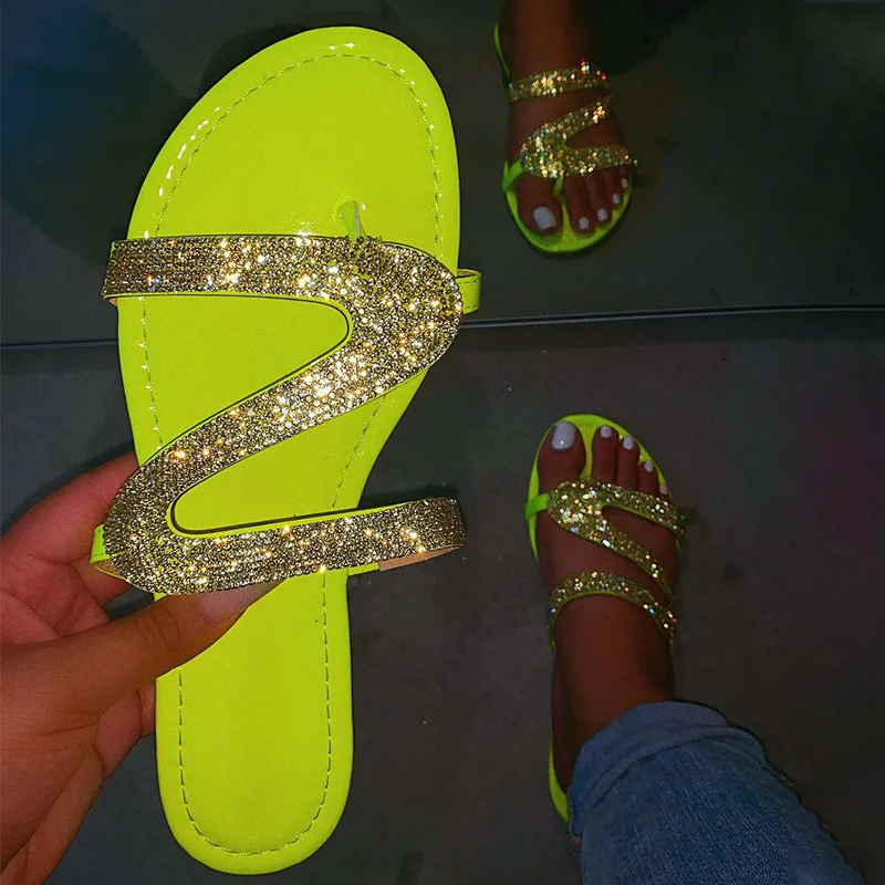 Женская летняя обувь на плоской подошве; Шикарные тапочки прозрачная желеобразная обувь; Женские Вьетнамки; Сандалии на открытом воздухе п... 
Женская летняя обувь на плоской подошве; Шикарные тапочки прозрачная желеобразная обувь; Женские Вьетнамки; Сандалии на открытом воздухе п...