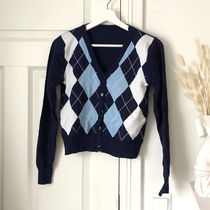 V-Neck Plaid Long Sleeve Women Sweater 2021 Autumn Winter Short Knitted Cardigan Vintage Sweaters Womes England Style Tops
V-Neck Plaid Long Sleeve Women Sweater 2021 Autumn Winter Short Knitted Cardigan Vintage Sweaters Womes England Style Tops