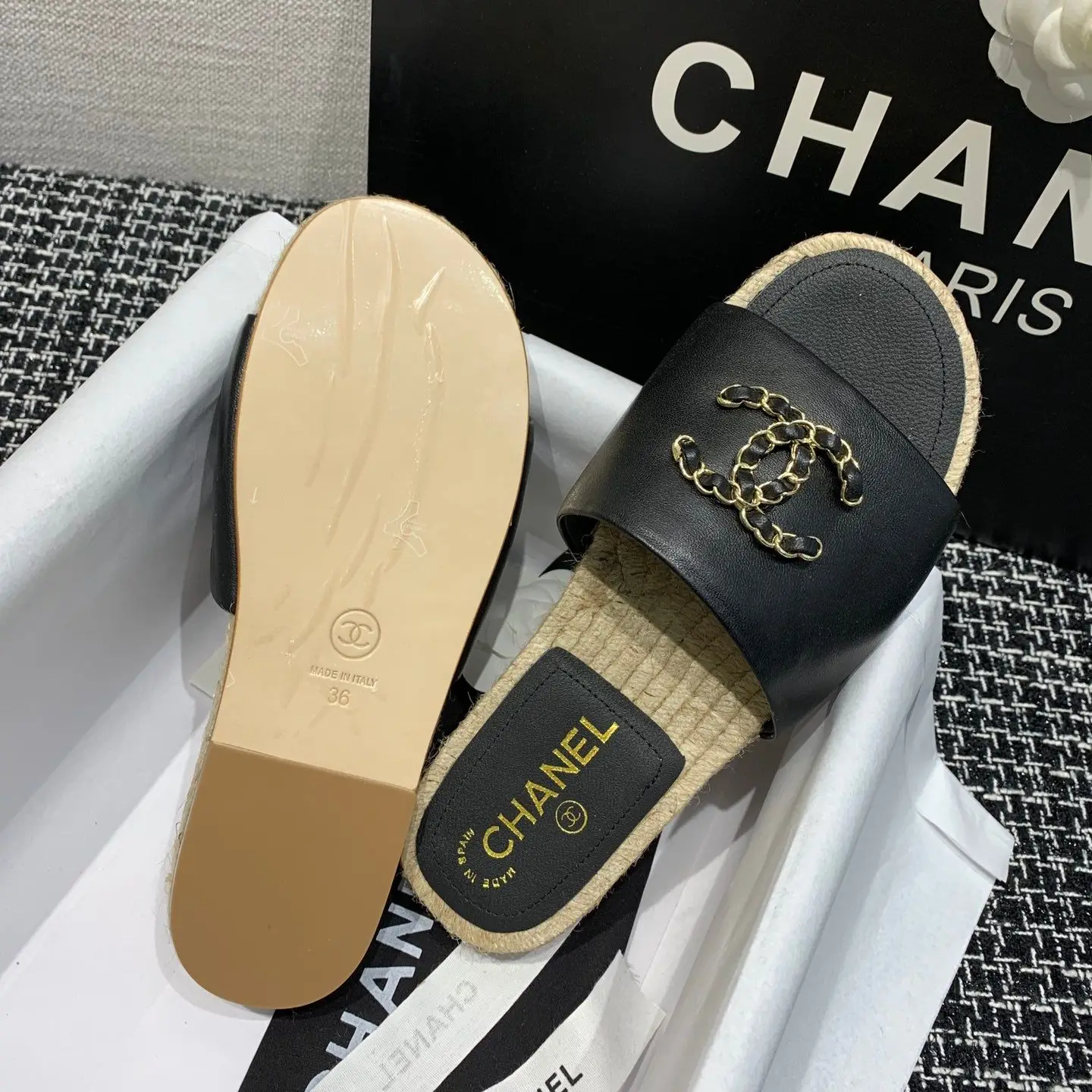2021 new spring high quality luxury brand CC79 designer fashion ladies slippers high heel sandals ladies casual shoes
2021 new spring high quality luxury brand CC79 designer fashion ladies slippers high heel sandals ladies casual shoes