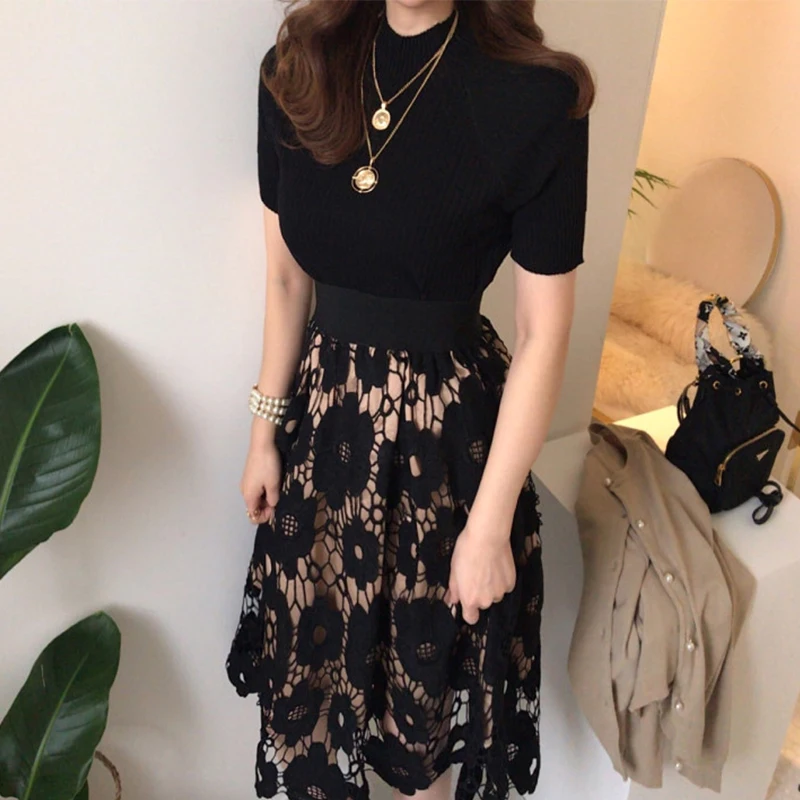 Korean Ins Retro French Elegant Graceful Lace Hollow Flower Skirt + Short Sleeve Sweater Top Suit
Korean Ins Retro French Elegant Graceful Lace Hollow Flower Skirt + Short Sleeve Sweater Top Suit