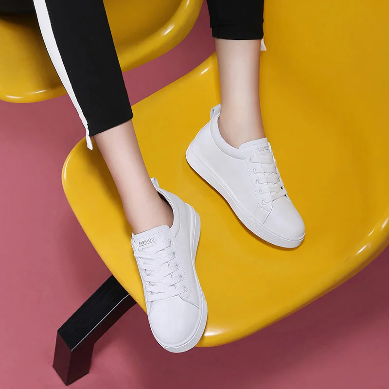 New Trend Joker Round Head Fashion Casual Platform Women's Shoes With Thick Bottom And Low Water Platform
New Trend Joker Round Head Fashion Casual Platform Women's Shoes With Thick Bottom And Low Water Platform