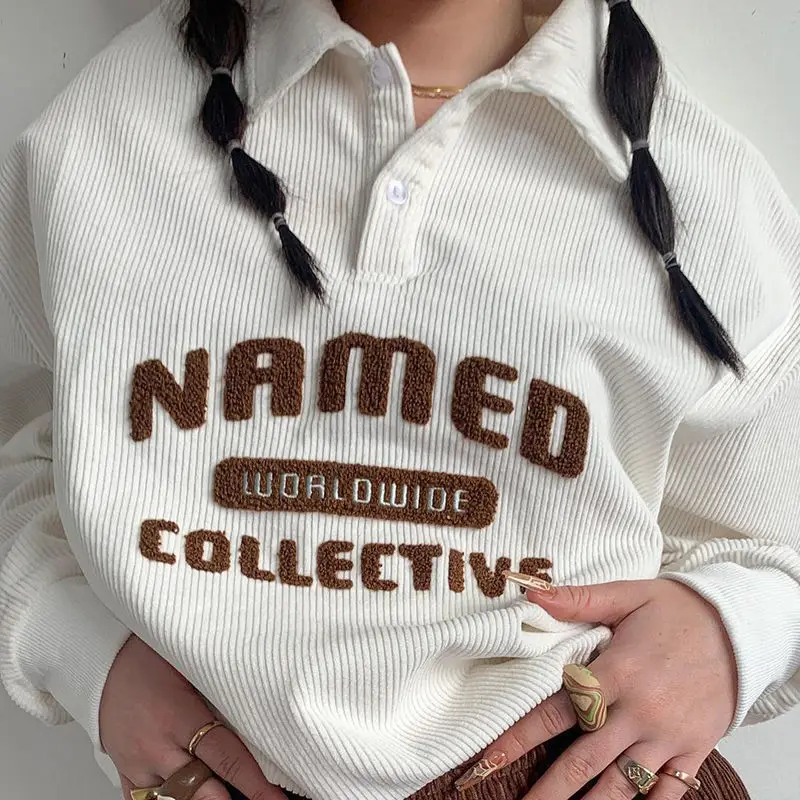 Vintage Turn-down Collar Sweatshirts Autumn Winter Corduroy Long Sleeve Pullover Tops Korean Harajuku Loose Streetwears Clothing
Vintage Turn-down Collar Sweatshirts Autumn Winter Corduroy Long Sleeve Pullover Tops Korean Harajuku Loose Streetwears Clothing