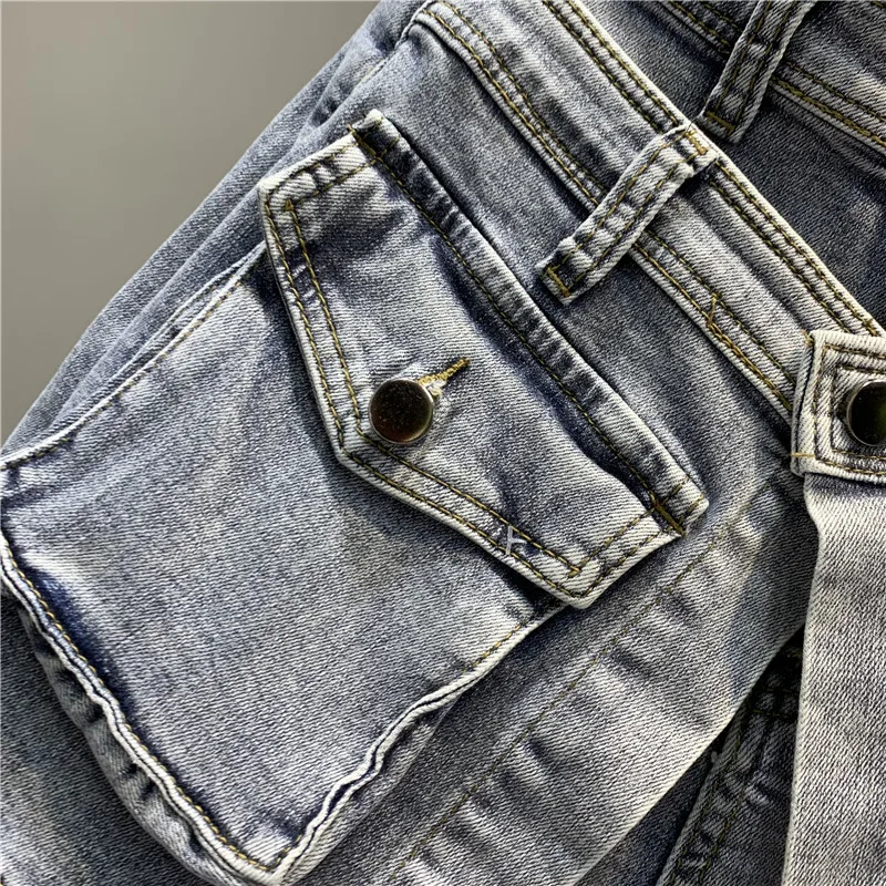 2021 New Summer Women Fashion 3D Pocket A-line Denim Shorts Ladies European Solid Color Double Waist Design Elastic Short Jeans
2021 New Summer Women Fashion 3D Pocket A-line Denim Shorts Ladies European Solid Color Double Waist Design Elastic Short Jeans