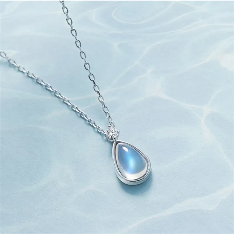Fashion Moon Necklace Water Drop Charm Pendant Choker Necklace For Girl Women Statement Wedding Jewelry
Fashion Moon Necklace Water Drop Charm Pendant Choker Necklace For Girl Women Statement Wedding Jewelry