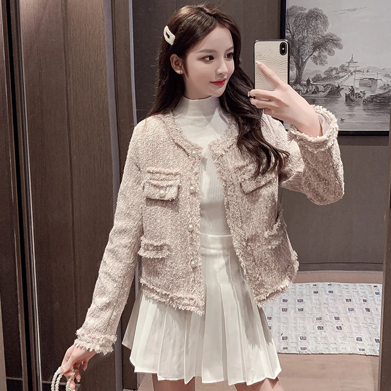 Tassel Plaid Tweed Jackets Coat Women Office Long Sleeve Vintage Woolen Coats Luxury Pockets Korean Single Breasted C651
Tassel Plaid Tweed Jackets Coat Women Office Long Sleeve Vintage Woolen Coats Luxury Pockets Korean Single Breasted C651