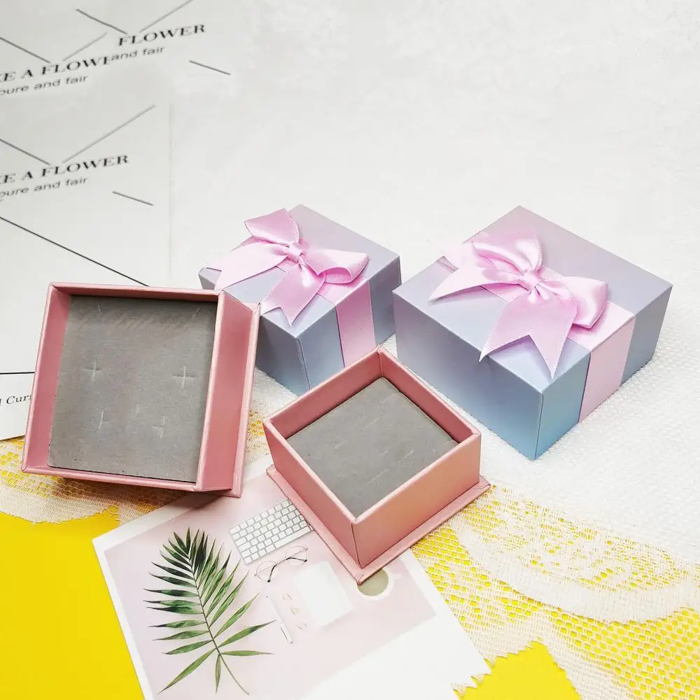 Beautiful Jewelry Box Gradient Bow Design Square Earrings Jewelry Box Engagement Ring Display Case
Beautiful Jewelry Box Gradient Bow Design Square Earrings Jewelry Box Engagement Ring Display Case