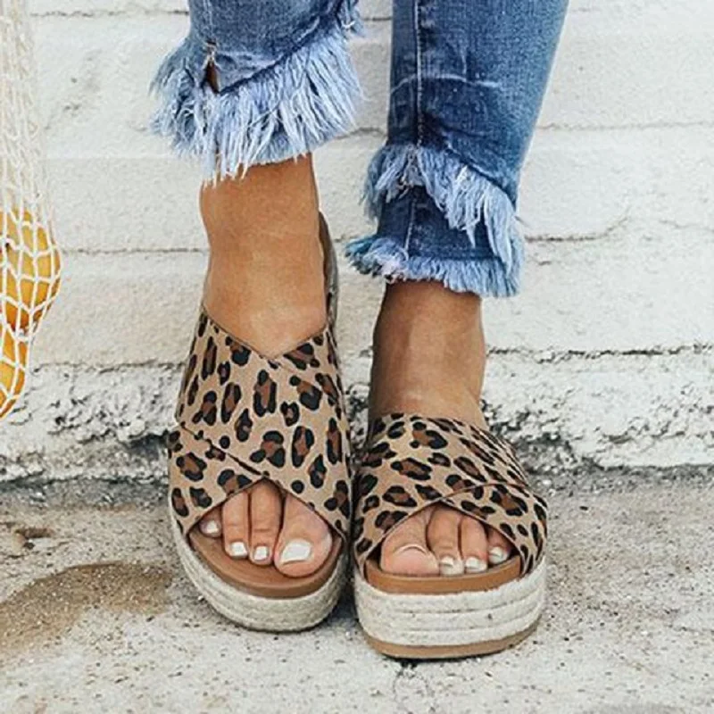 Summer Casual Women's Sandals Leopard Platform Female Slippers Fashion Outdoor Breathable Non-Slip Ladies Thick Bottom Sandals
Summer Casual Women's Sandals Leopard Platform Female Slippers Fashion Outdoor Breathable Non-Slip Ladies Thick Bottom Sandals