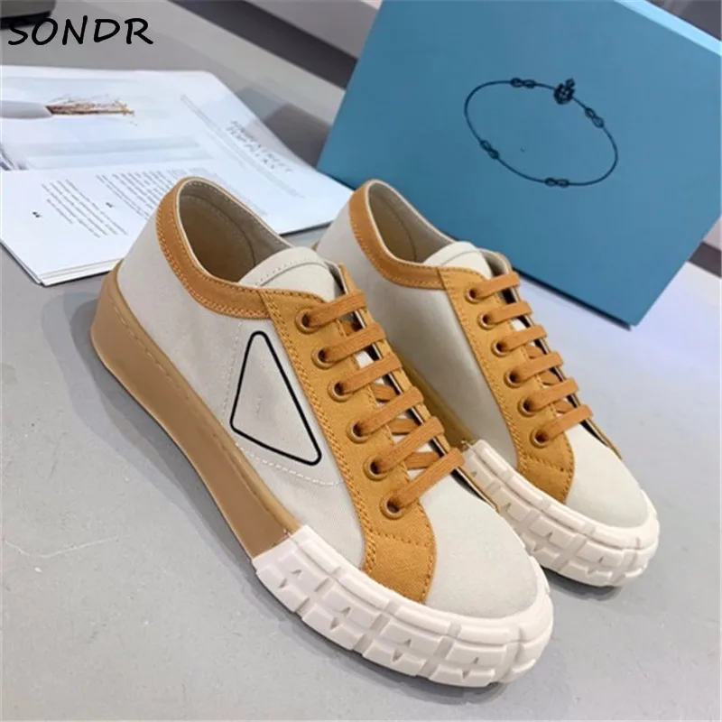 Fashion Spring Women Lace Up White Sneakers Flat Platform Design Vulcanize Shoes Ladies Trainers Thick Sole Sneakers Womens 2021
Fashion Spring Women Lace Up White Sneakers Flat Platform Design Vulcanize Shoes Ladies Trainers Thick Sole Sneakers Womens 2021