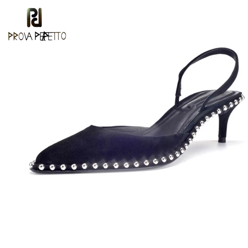 Женские босоножки из овечьей кожи, с острым носком
Женские босоножки из овечьей кожи, с острым носком